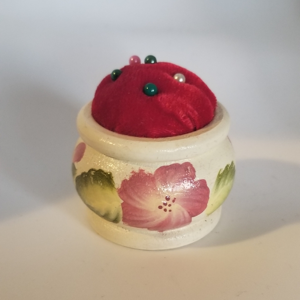 💋3/$20 handmade pin cushion
